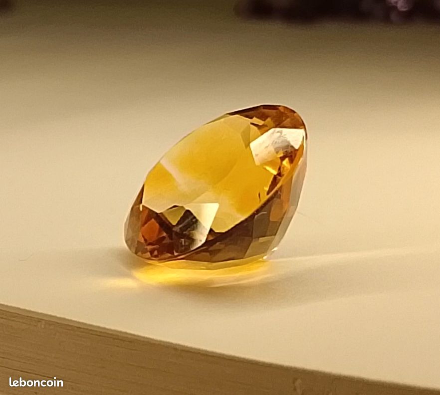 Citrine Naturelle Du Brésil 18.89 Carats - Taille Coussin - Traitée Thermiquement