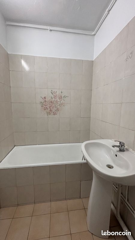 Appartement a louer garges-les-gonesse - 2 pièce(s) - 40 m2 - Surfyn