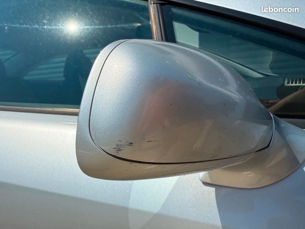 PEUGEOT 407 COUPE 2.2e 16v Griffe (image 32)