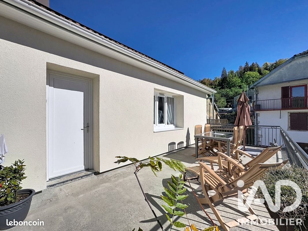 Appartement 3 pièces 85 m² · à Villards-d'Héria · 85 m² · 900 €/mois