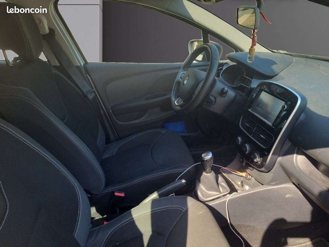 RENAULT CLIO IV 1.5 dCi 90 Energy 82g Zen - Climatisation - GPS - Régulateur - Limiteur de vitesse (image 5)