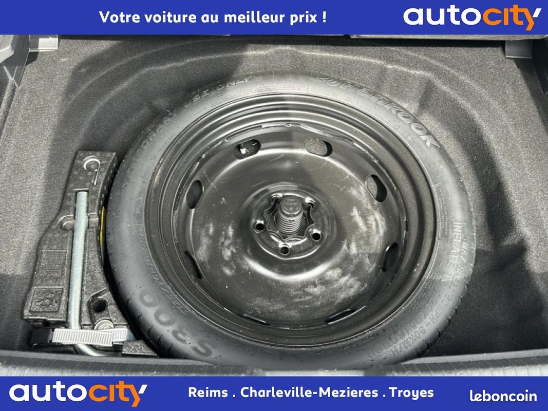 VOLKSWAGEN GOLF 1.5 eTSI OPF - 150 - BV DSG 7 VIII BERLINE Life 1st (image 17)