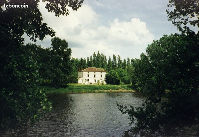 Ancien moulin sur la Vienne - Maison, grange et terres