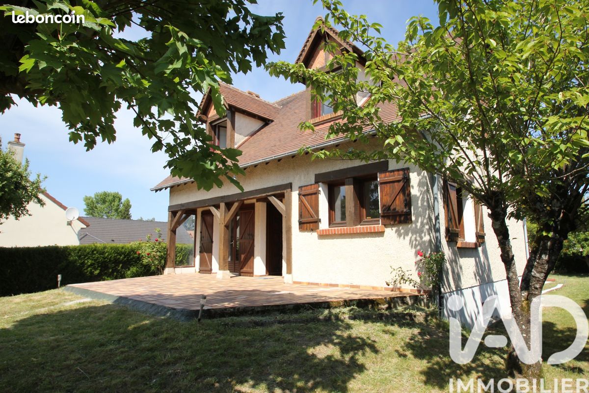 Maison 5 pièces 88 m² · à Ormes · 88 m² · 246 000 €