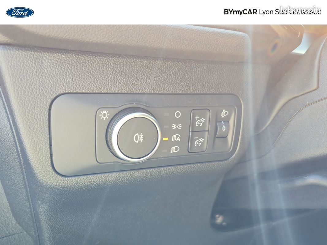 FORD Kuga 2.5 Duratec 180 ch FlexiFuel FHEV E85 Powershift ST-Line (image 19)