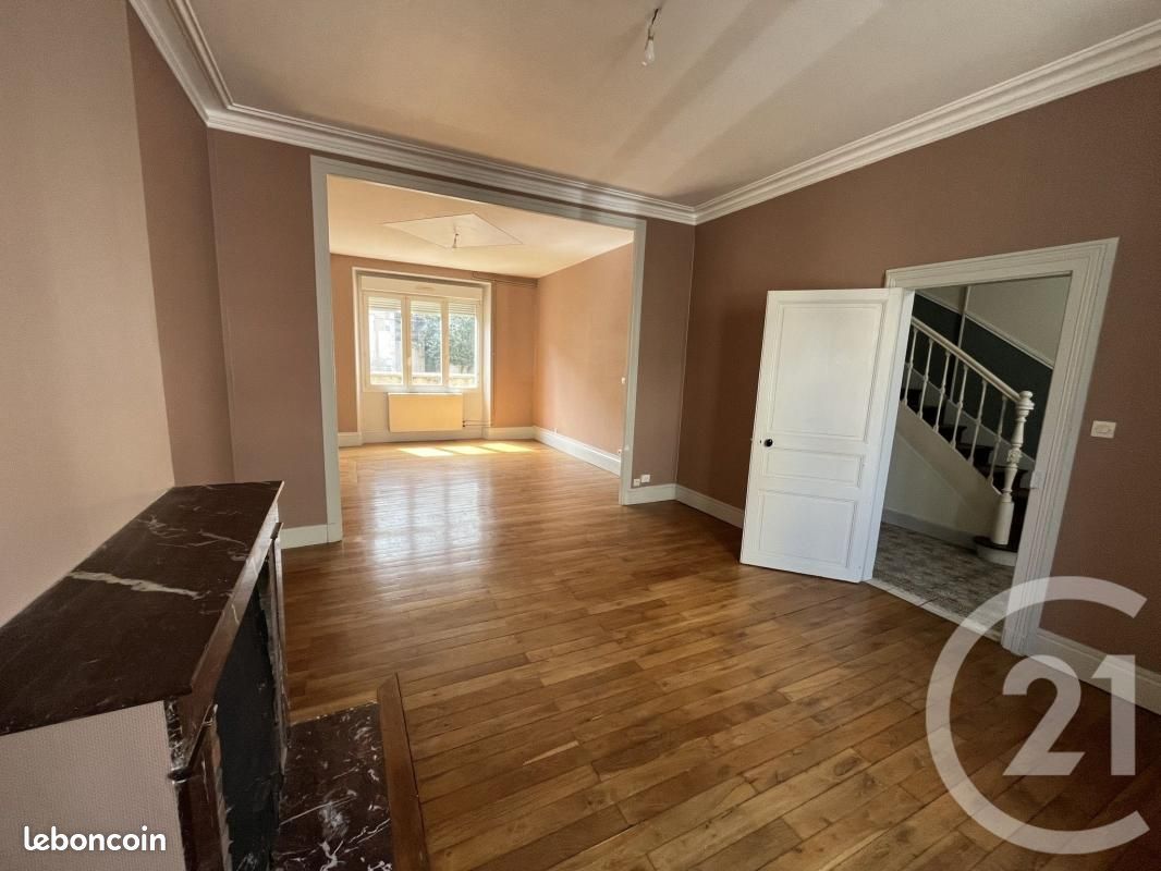Maison 5 pièces 99 m² · à Châteauroux · 99 m² · 755 €/mois