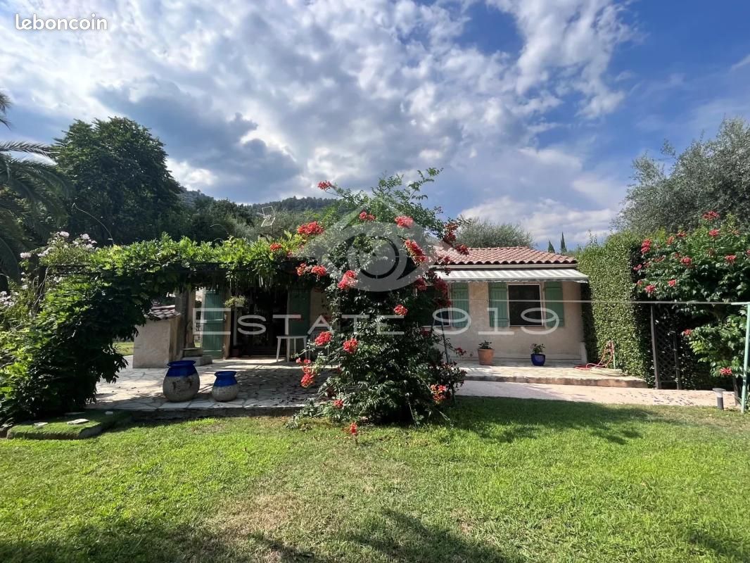 Maison 6 pièces 116 m² · à Grasse · 116 m² · 549 000 €