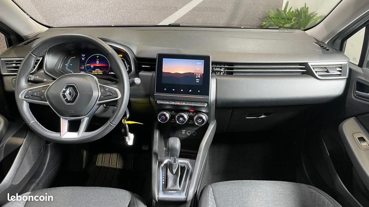RENAULT CLIO V E-TECH 140ch BUSINESS BVA (image 3)
