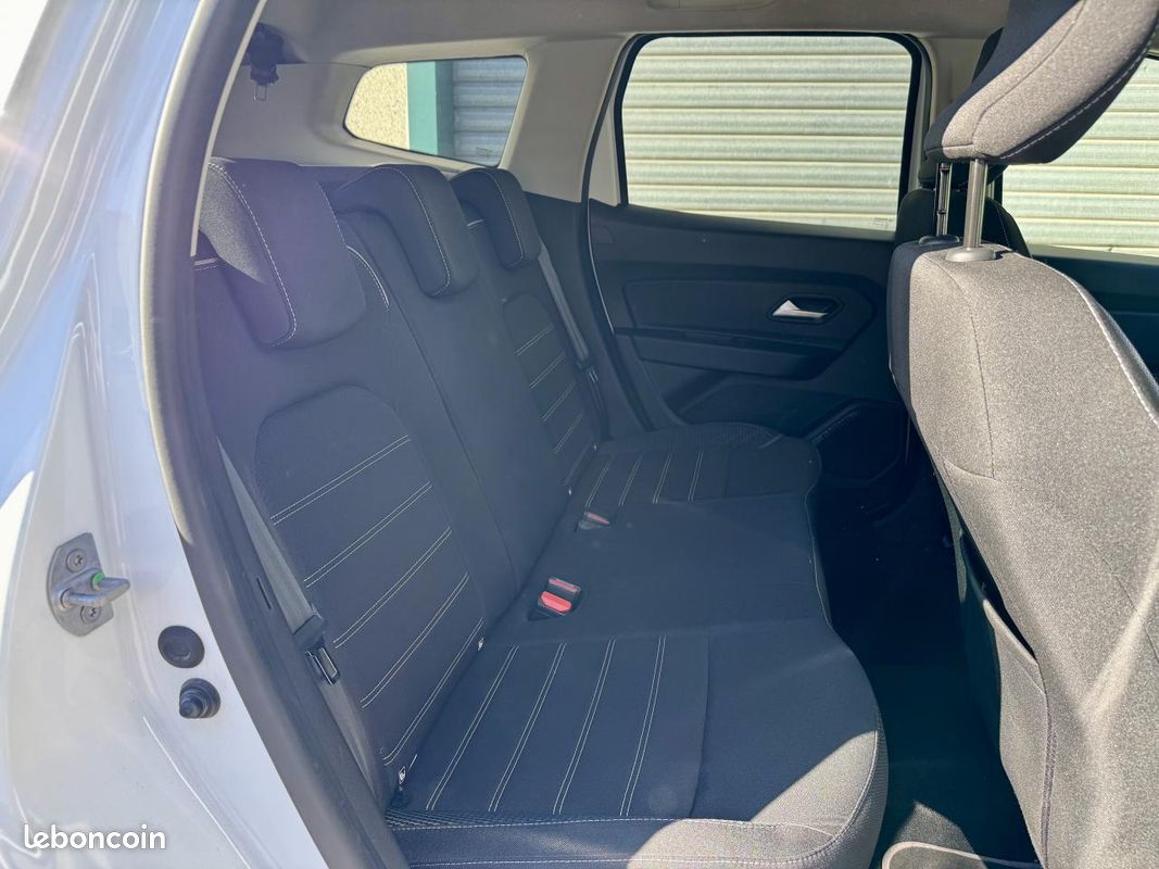 DACIA DUSTER 1.5 Blue dCi 115Ch Prestige (image 27)