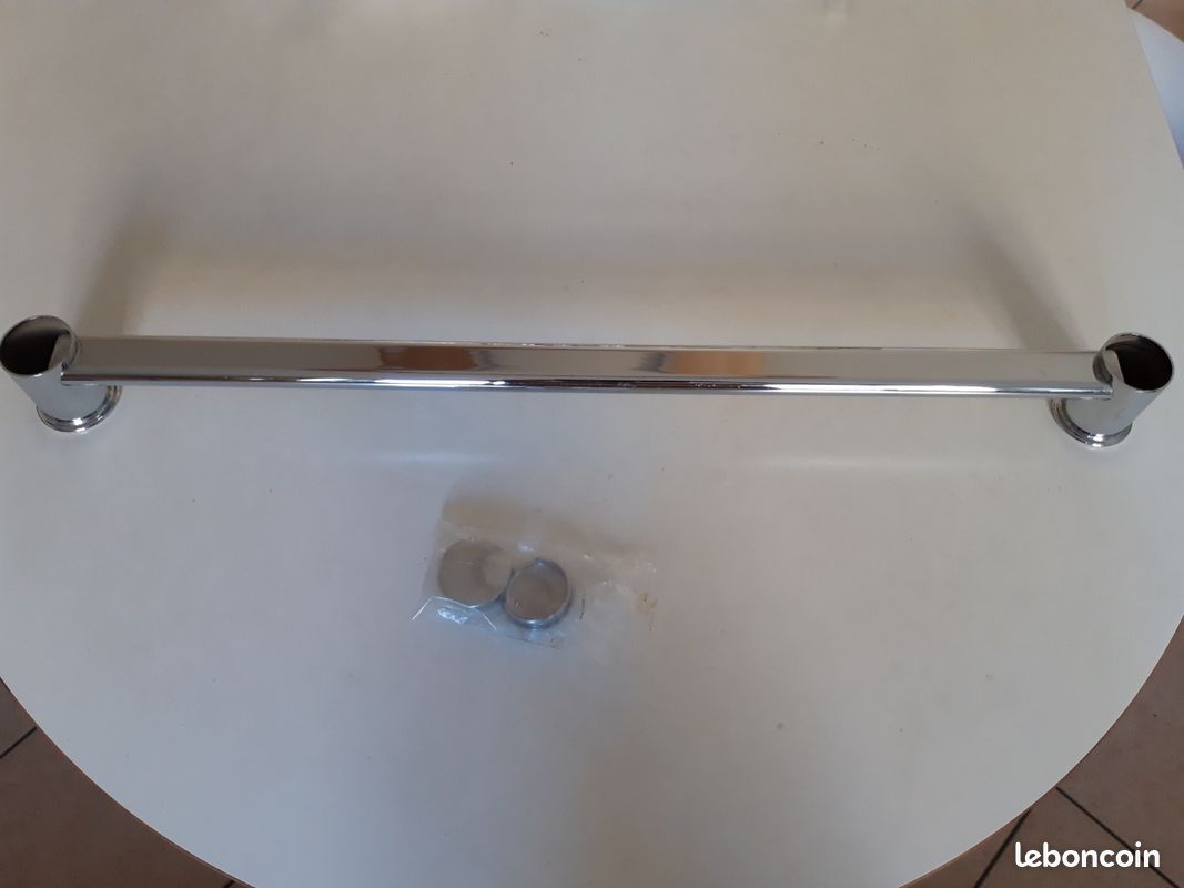 Porte serviette en inox neuf (image 1)