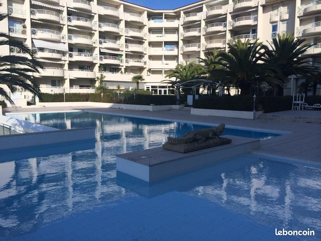 Appartement 2 pièces 47 m² · à Antibes · 47 m² · 255 000 €