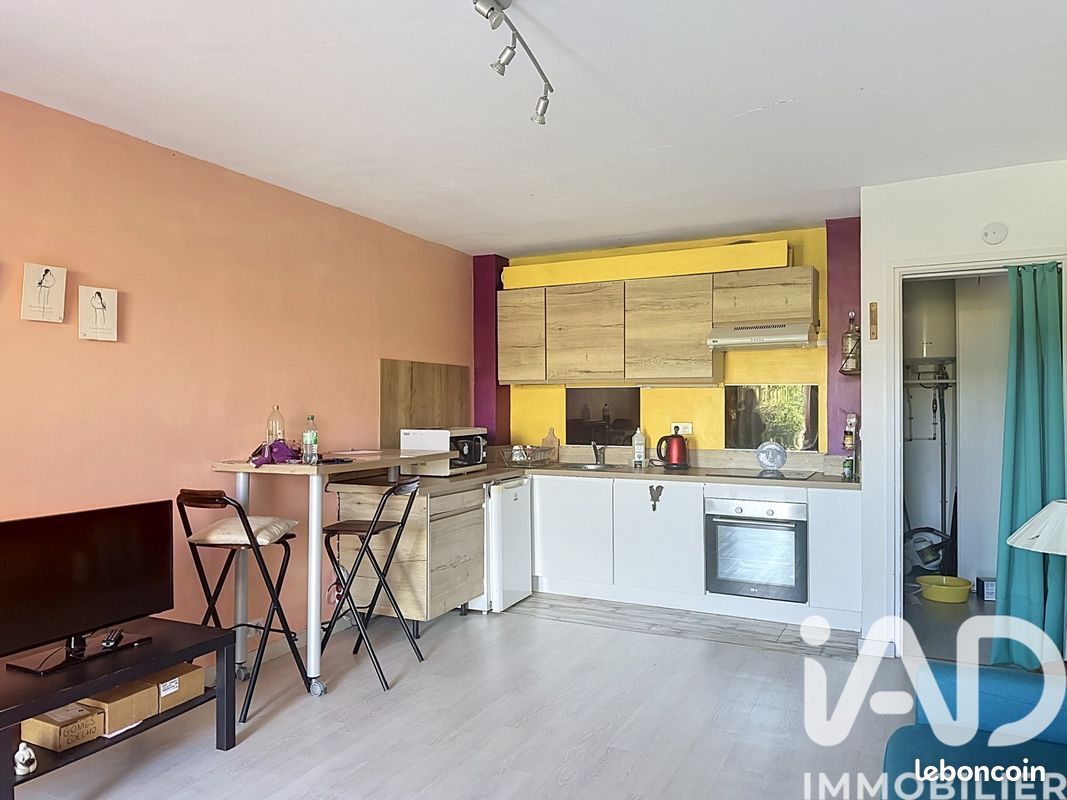 Studio 1 pièce 30 m² (image 3)