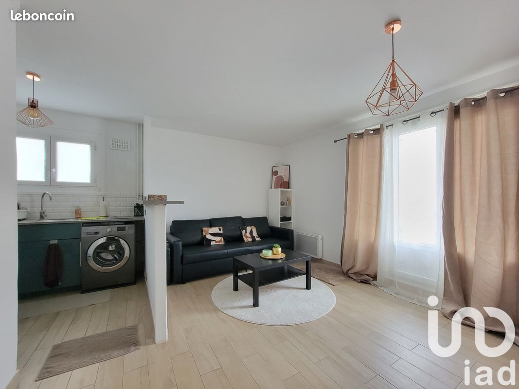 Studio 1 pièce 25 m² (image 1)
