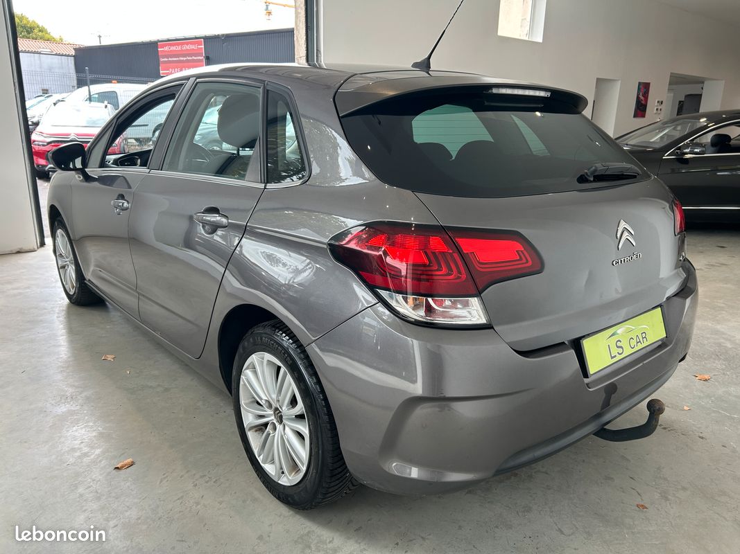 Citroën C4 1.2 PT 110 ch Millenium (image 2)