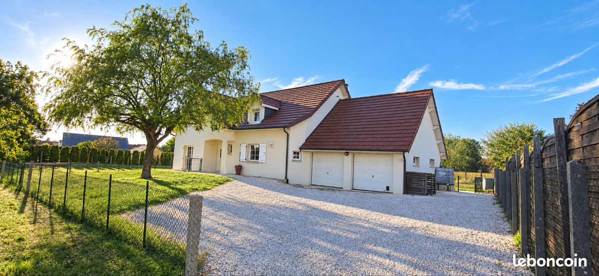 Maison 6 pièces 180 m² · à Magnoncourt · 180 m² · 229 000 €