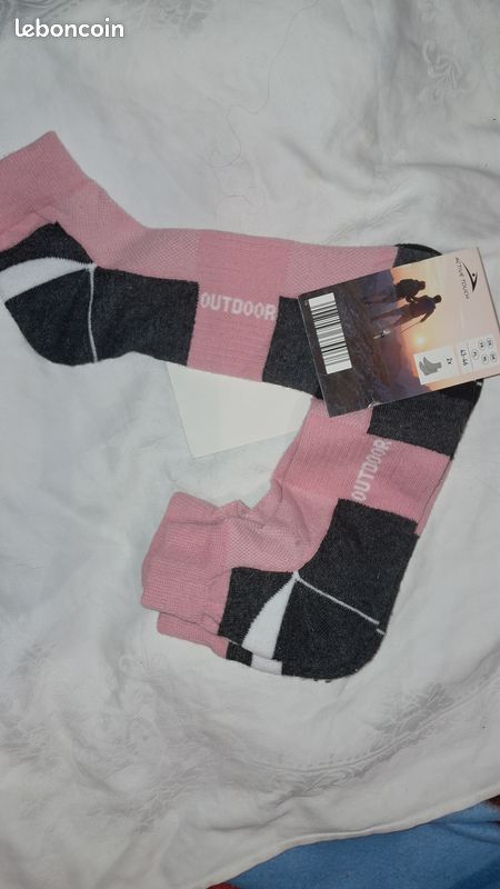 2 paires de chaussettes rose/grise 43/46(hj) (image 1)