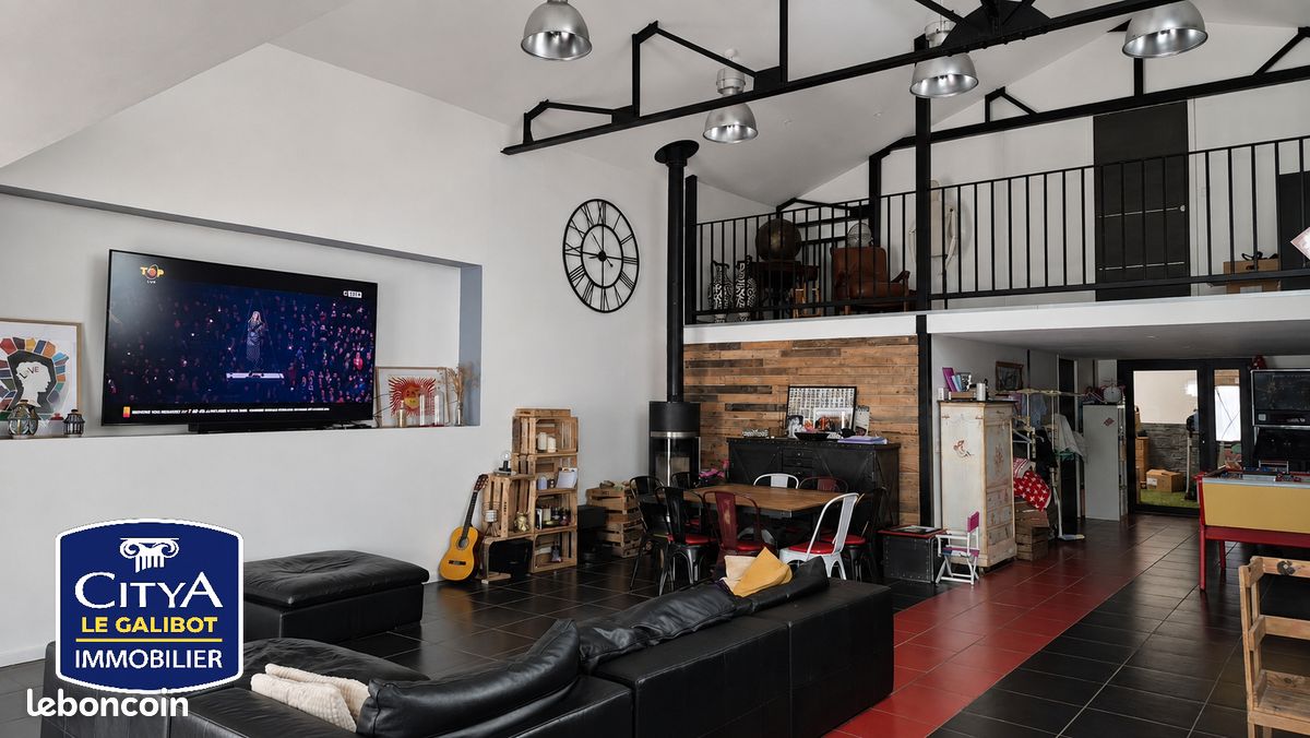 Appartement 6 pièces 220 m² · à Lens · 220 m² · 309 000 €