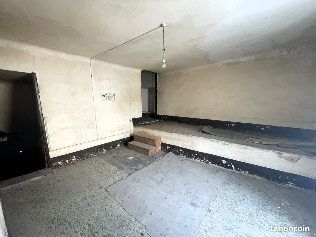 Immeuble 108 m² Théziers (image 3)