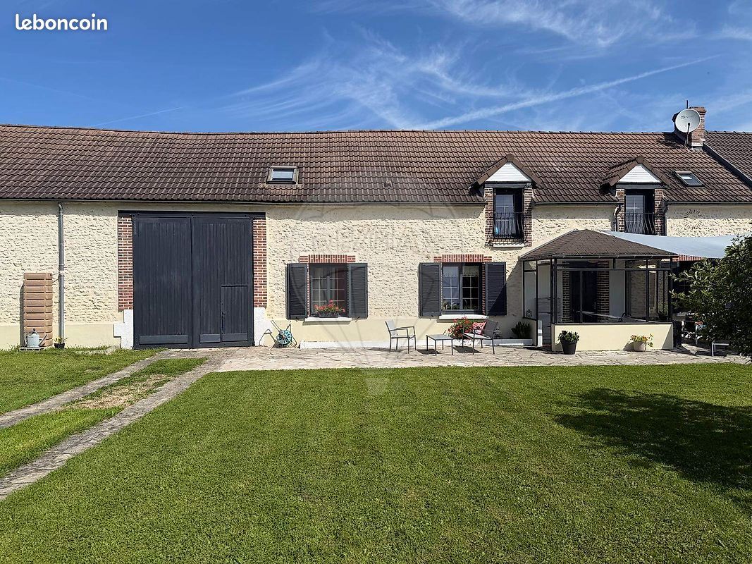 Maison 4 pièces 117 m² · à Corquilleroy · 117 m² · 270 000 €