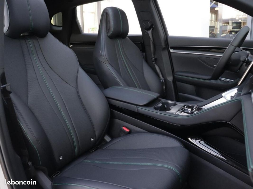 Byd seal u (2) 1.5 dm-i 218 phev boost interieur noir (image 6)