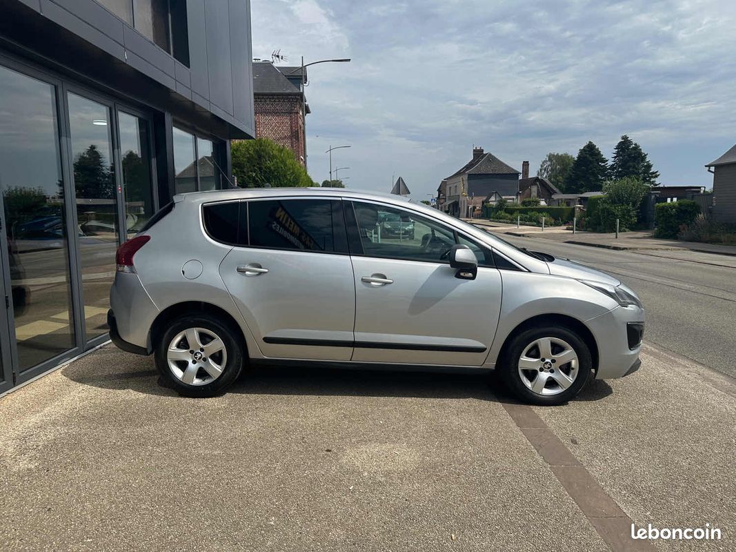 Peugeot 3008 1.6 HDI 115Ch Business Pack ETG6 (image 2)