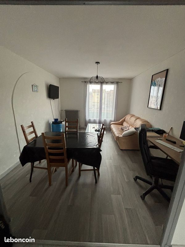 Appartement 3 pièces 53 m² · à La Ricamarie · 53 m² · 53 000 €