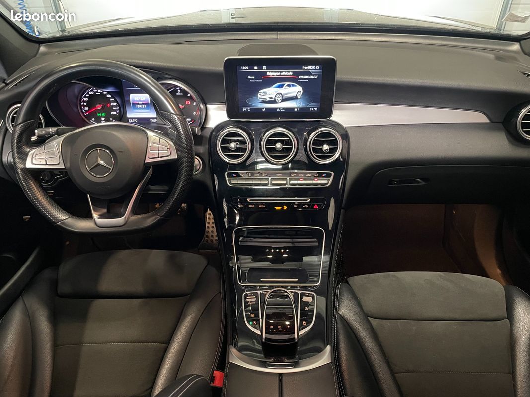 MERCEDES GLC COUPE 220 d 9G-Tronic 4Matic Executive Avec Suivi Mercedes + Régulateur + Clim Auto + Bluetooth + Toit Ou (image 17)