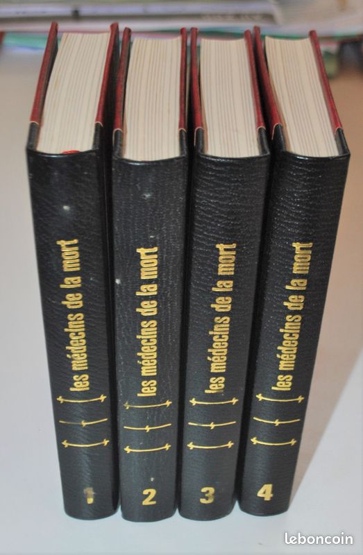4 tomes Les médecines de la mort (image 1)