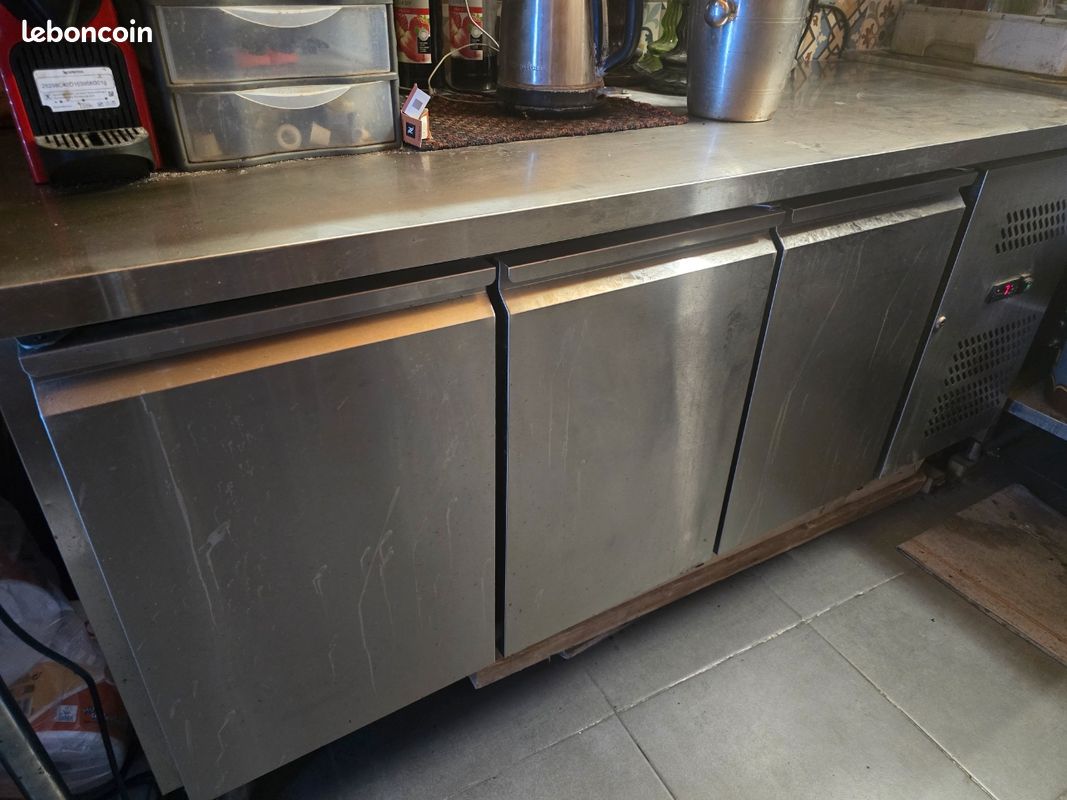 Table réfrigérée inox 3 portes - 180×90 cm (image 1)
