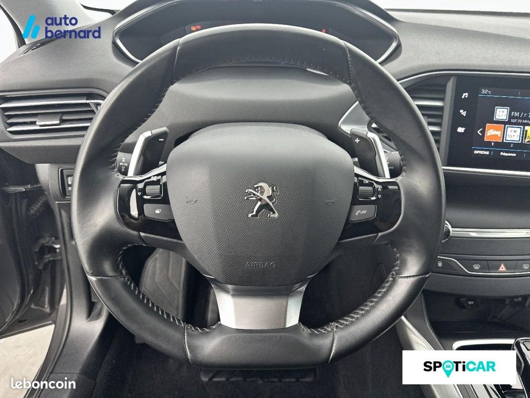 Peugeot 308 1.5 BlueHDi 130ch S&S Allure Pack EAT8 (image 12)