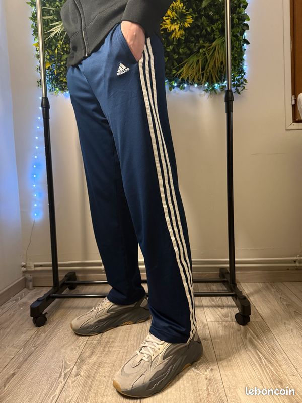 Pantalon Jogger Vintage Audi – Bleu Marine – Taille M – Style Sport‑chic