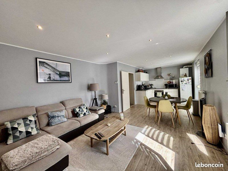 Appartement 3 pièces 80 m² · à Hagondange · 80 m² · 990 €