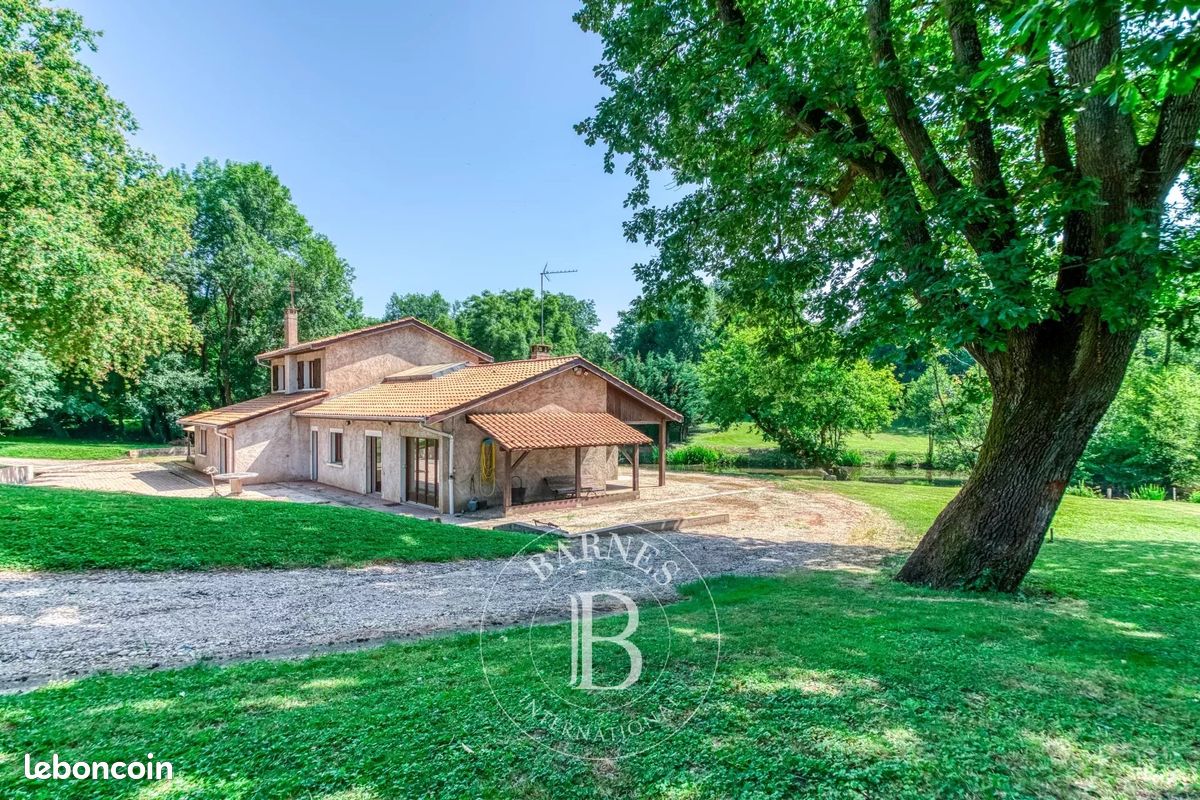 Maison 5 pièces 203 m² · à Écully · 203 m² · 995 000 €