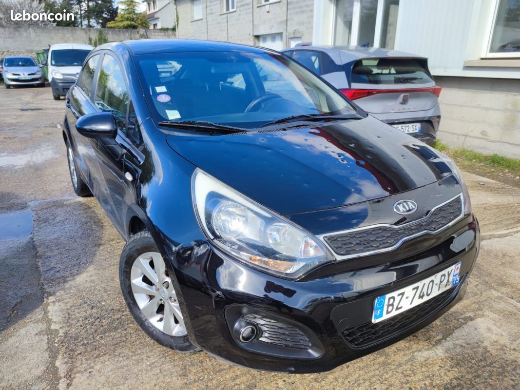 Kia rio 1.2 85 motion isg 2011 (image 3)