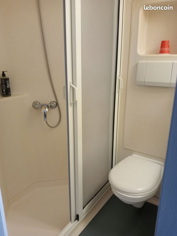 Cabine sanitaire douche wc lavabo (image 2)