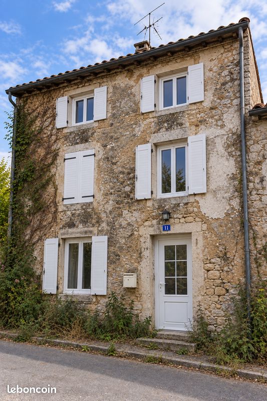 Maison 5 pièces 150 m² · à La Crèche · 150 m² · 143 000 €