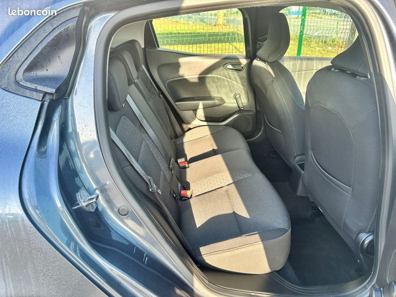 Renault CLIO V 1.5 BLUE DCI 85CH BUSINESS (image 13)