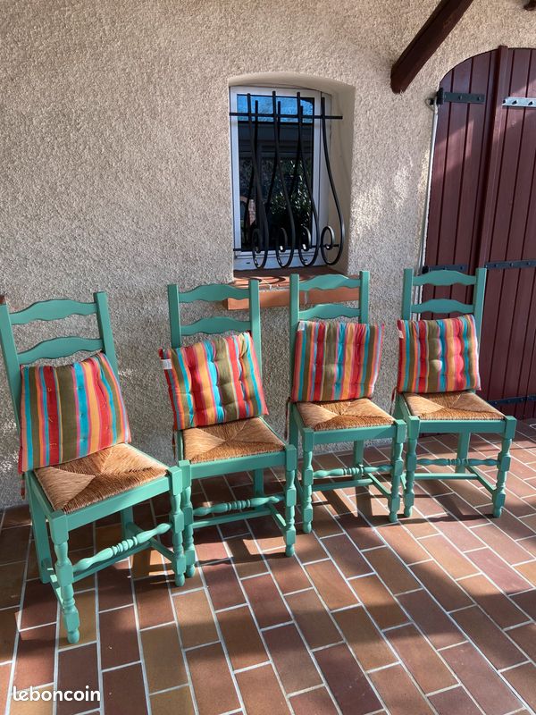 Chaises paillées style campagne chic (image 2)