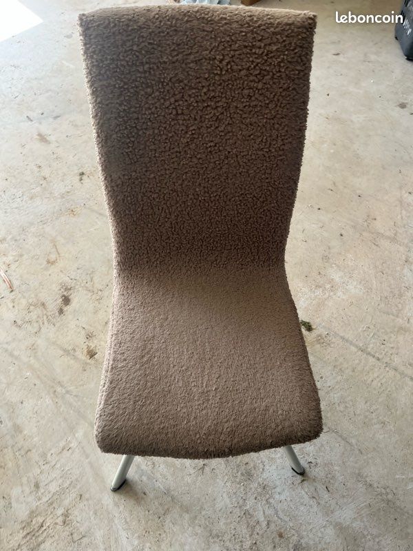 Chaise (image 1)