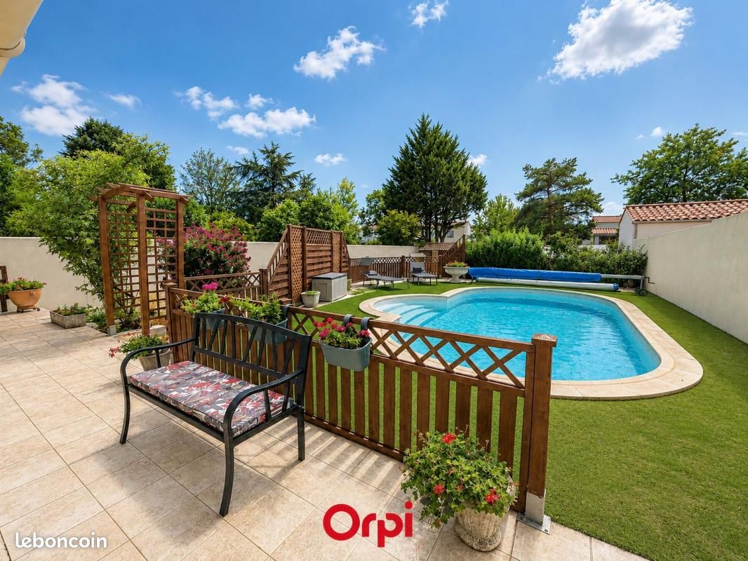 Maison 5 pièces 102 m² · à La Rochelle · 102 m² · 315 000 €