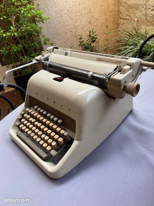Machine à écrire (image 2)