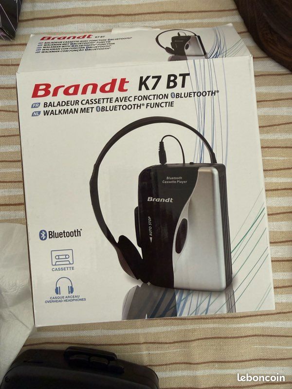 Baladeur cassette K7 audio Walkman Brandt RK6255 stereo cassette player Baladeur cassette K7 audio Walkman Brandt RK6255 stereo cassette player