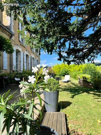 Maison 15 pièces 460 m²