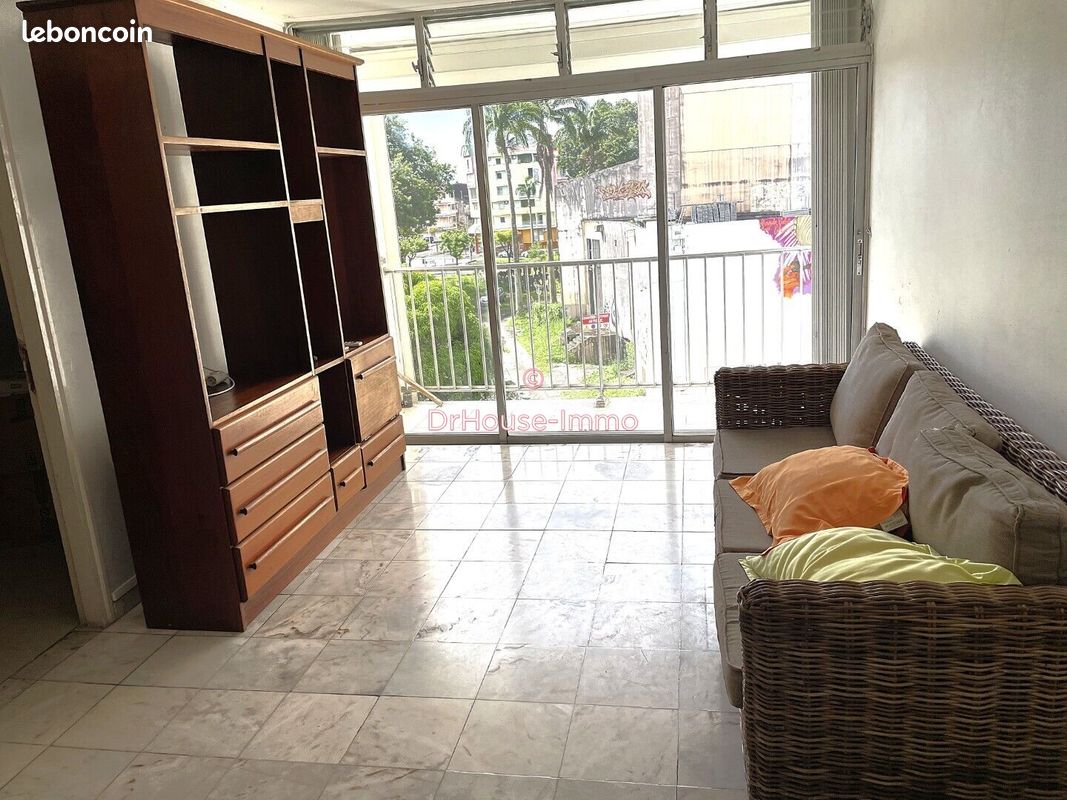 Appartement 4 pièces 69 m² · à Pointe-À-Pitre · 69 m² · 55 000 €