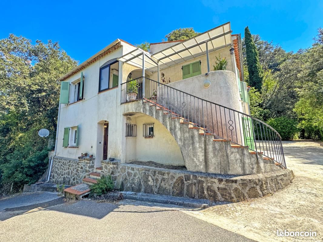 Maison 8 pièces 158 m² · à Nice · 158 m² · 840 000 €