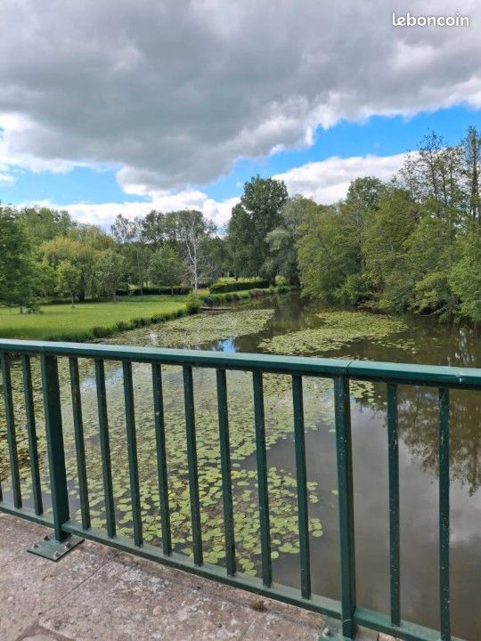 Maison 6 pièces 250 m² · à Bourges · 250 m² · 292 000 €
