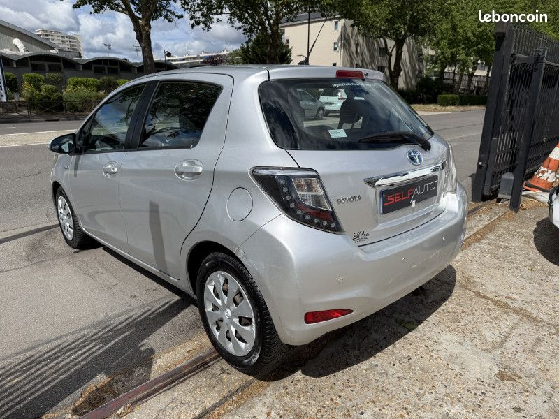 Toyota YARIS HSD 100H BUSINESS 5P (image 11)