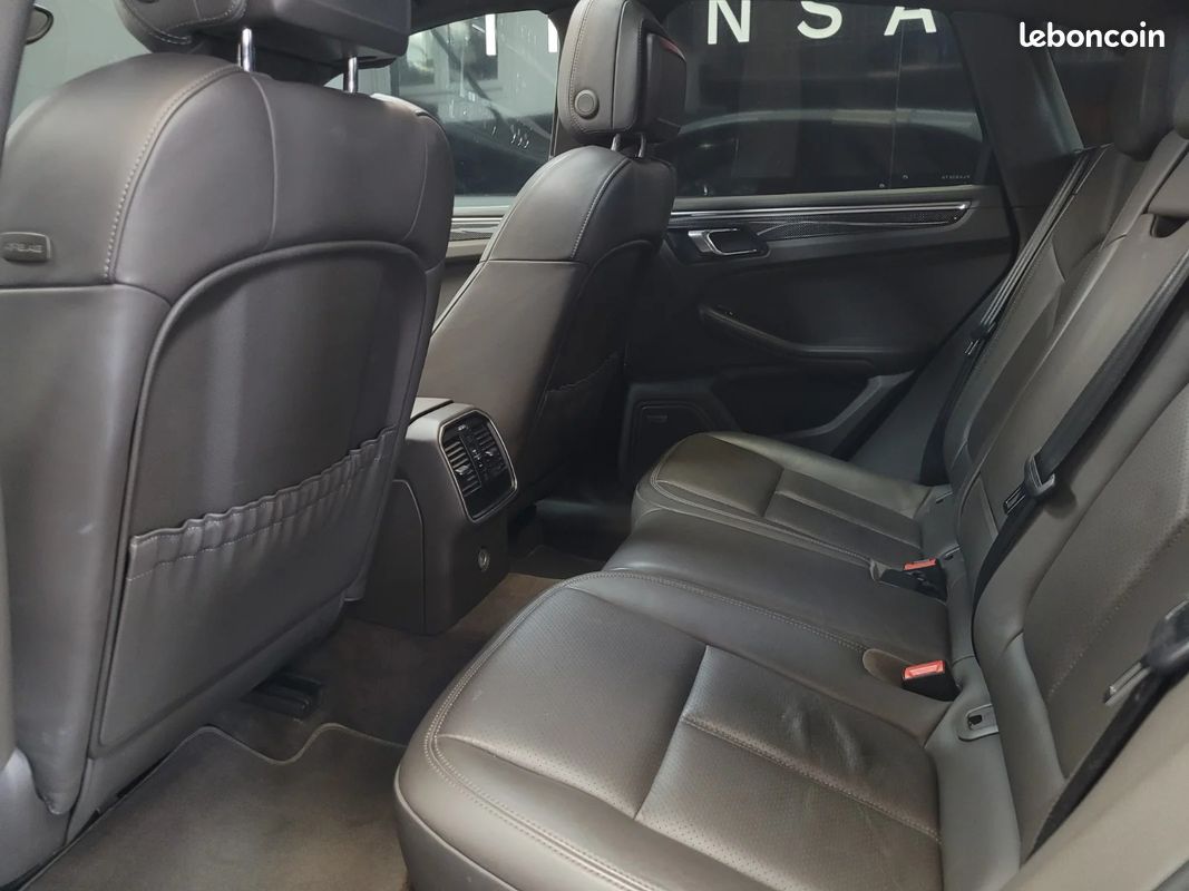 PORSCHE MACAN Diesel 3.0 V6 258 ch S PDK / SUPERBE ETAT - 2EME MAIN - ENTRETIEN PORSCHE - TOIT OUVRANT - BOSE (image 36)