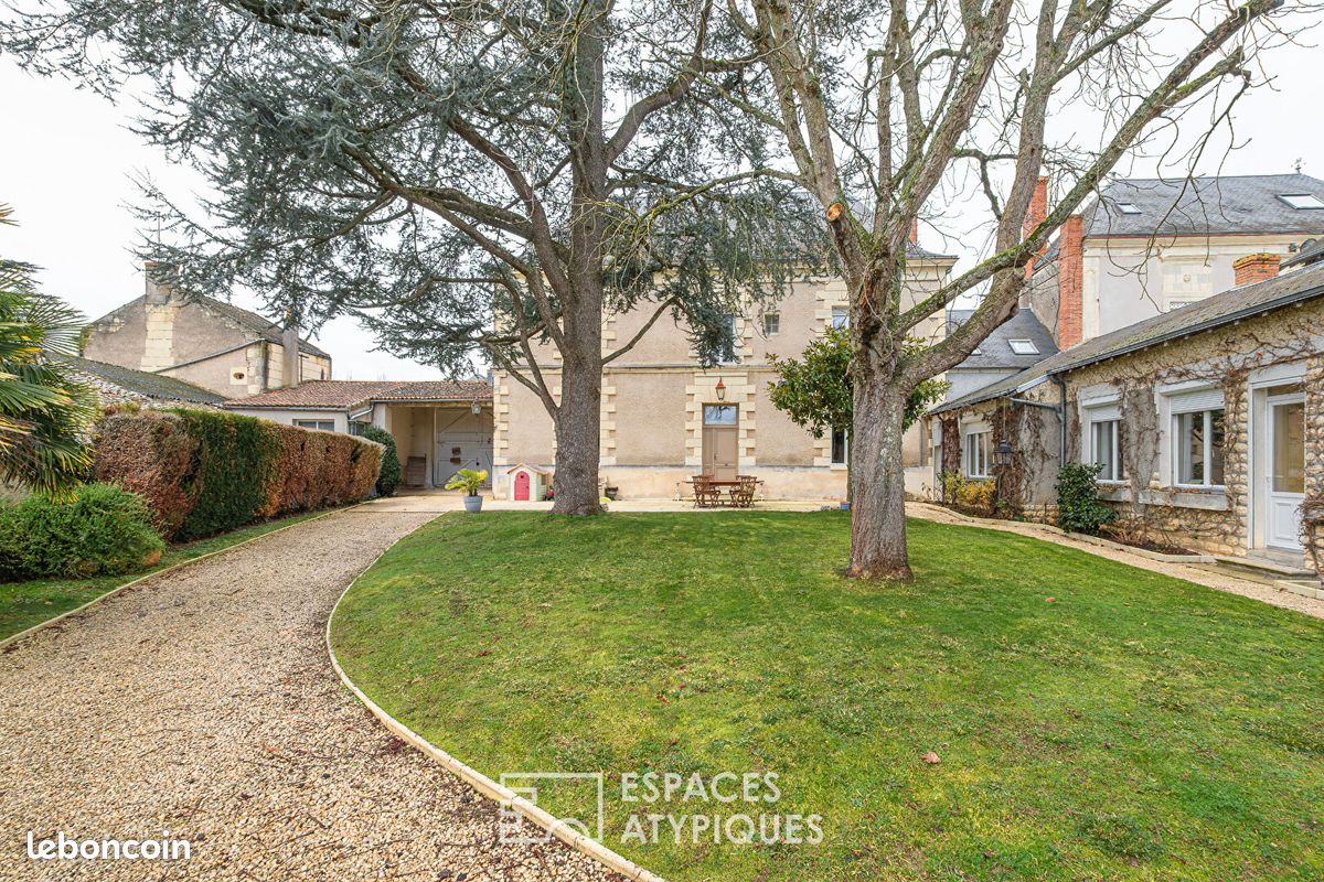 Maison 10 pièces 363 m² · à Loretz-d'Argenton · 363 m² · 370 000 €