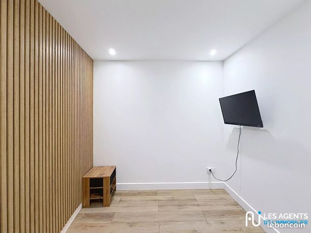 Studio 1 pièce 12 m²